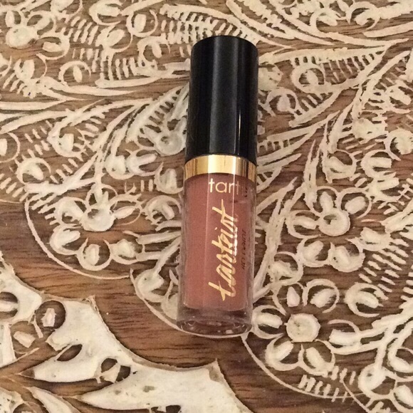 New TARTE Quick Dry Matte Lip Paint - Picture 3 of 4